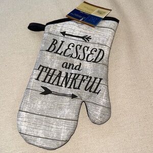 Blessed & Thankful Oven Mitt